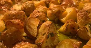 Fırında Kabuklu Bebek Patates Tarifi