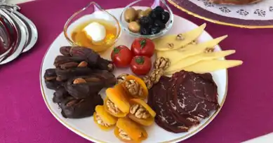 Ramazan'da Lezzetli Bir İftariye Tabağı Tarifi