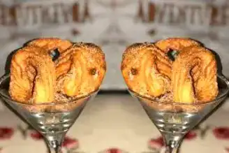 Çıtır Çıtır İçi Çikolatalı Churros Tarifi