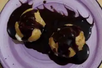 Çikolata Soslu Profiterol Tarifi