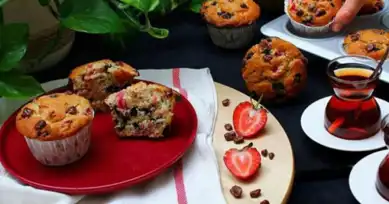 Nefis Çilekli Muffin Tarifi