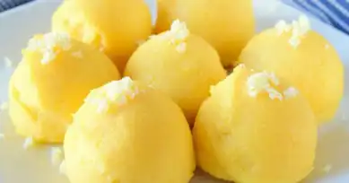 Kaşarlı Polenta Tarifi: Lezzetli ve Kolay Bir Yan Yemek