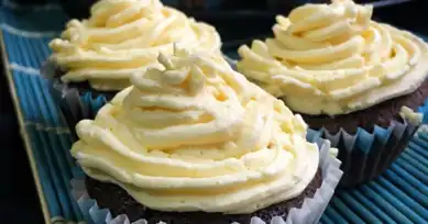 Nefis Kakaolu Portakallı Cupcake Tarifi