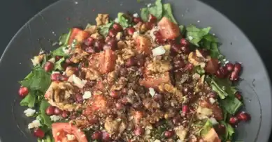 Nefis ve Kolay Roka Salatası Tarifi