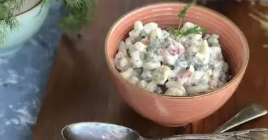 Köz Patlıcanlı Makarna Salatası Tarifi