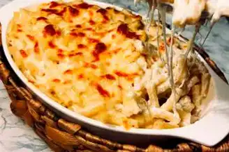 Nefis Fırında Mac and Cheese Tarifi