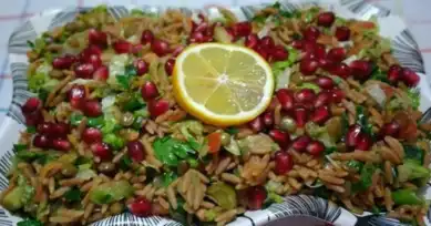 Lezzetli Narlı Arpa Şehriye Salatası Tarifi