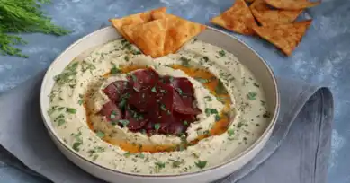 Nefis Pastırmalı Humus Tarifi