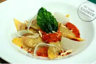 Nefis Patlıcanlı Ravioli Tarifi