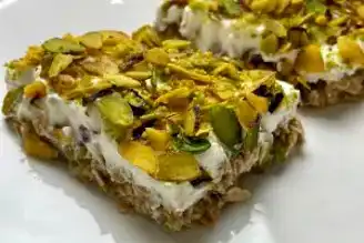 Fit & Pişmeyen Fıstıklı Cheesecake Tarifi