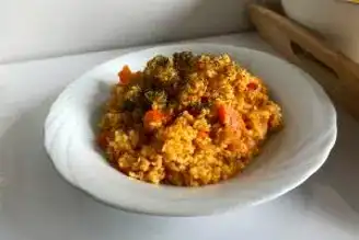 Nefis Sebzeli Bulgur Pilavı Tarifi