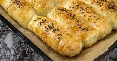 Puf Puf Sodalı Banyolu Börek Tarifi