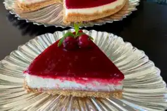 Nefis Vişneli Cheesecake Tarifi