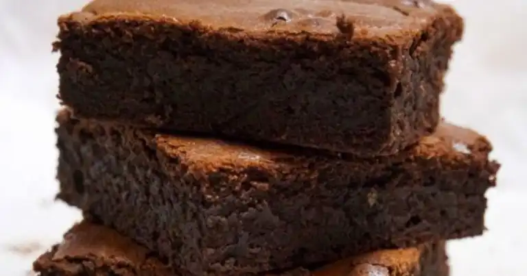 İnanılmaz Lezzetli Bol Çikolatalı Brownie Tarifi