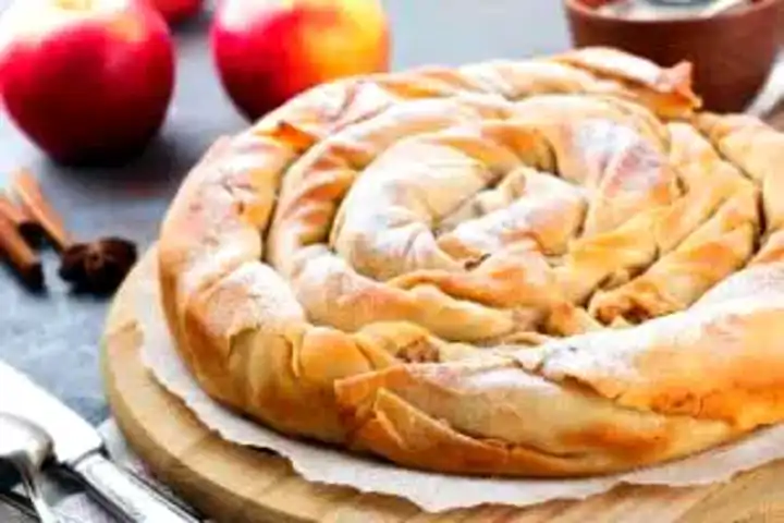 Nefis Elmalı Börek Tarifi