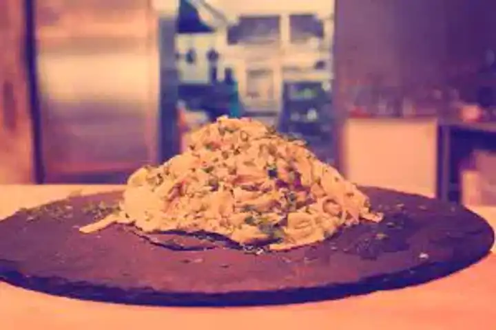 Nefis Ev Yapımı Fettuccine Alfredo Tarifi