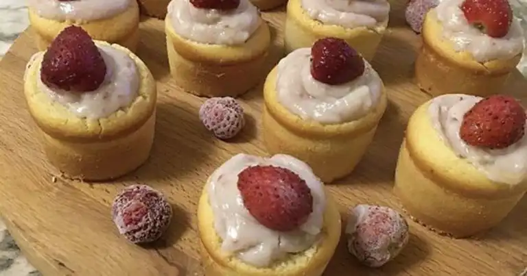 Nefis Frambuazlı Kremalı Cupcake Tarifi