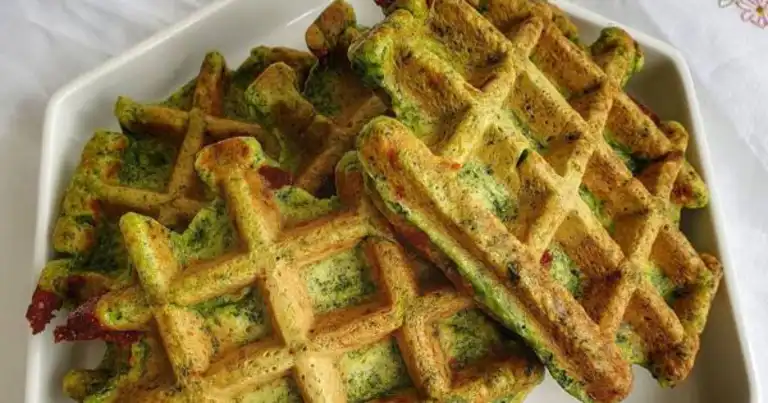 Ispanaklı Tuzlu Waffle Tarifi