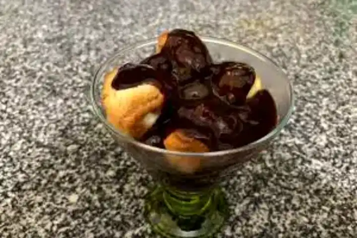 Kaşıkla Yenen Muazzam Profiterol Tarifi