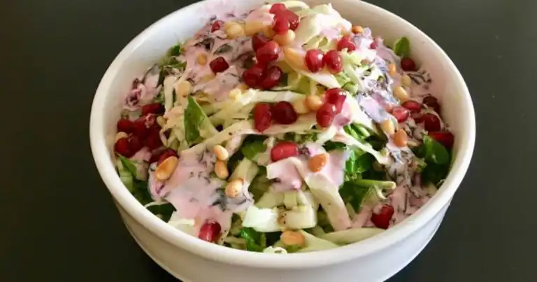 Nefis Yeşil Elmalı Beyaz Lahana Salatası Tarifi